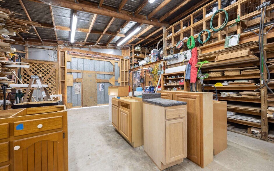 More Photos Of 11973 SE County Road 132, Jasper Office Residential For Sale