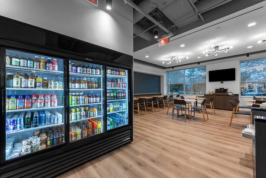 More Photos Of 1919 Gallows Rd, Vienna Office For Lease