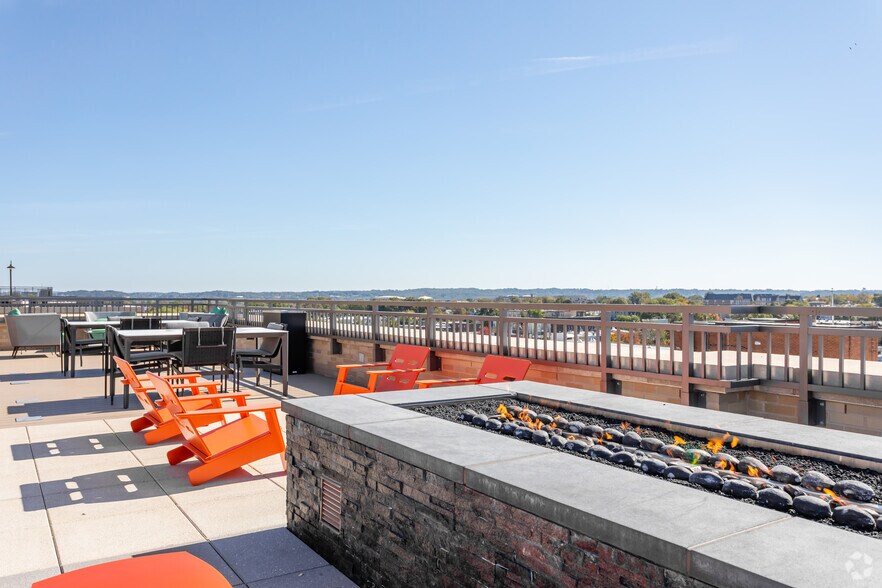 More Photos Of 801-901 H St NE, Washington Apartments For Lease