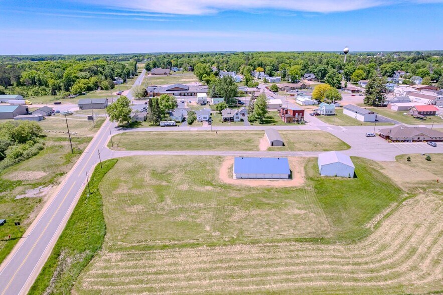 More Photos Of 350 Mill St, Birnamwood Specialty For Sale