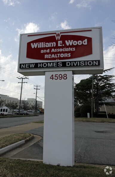 More Photos Of 4598 Broad St, Virginia Beach Office For Lease