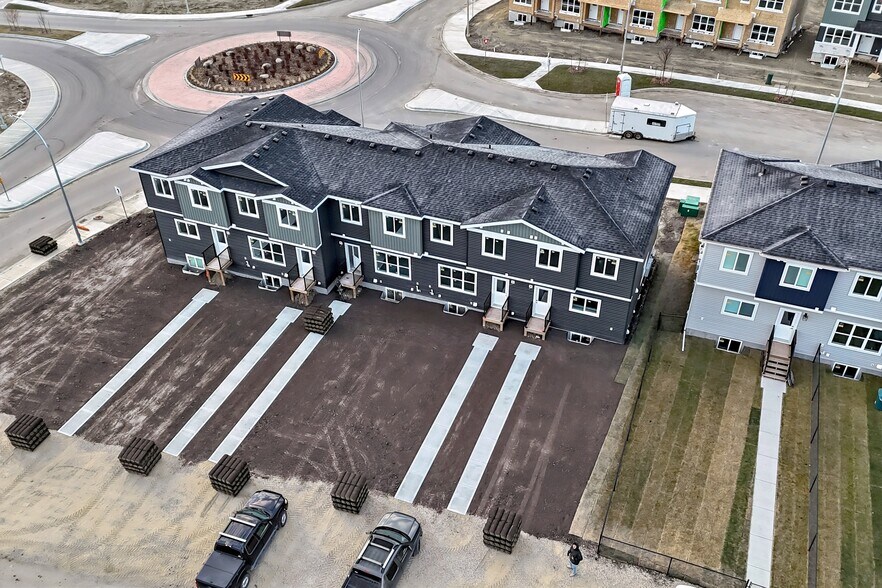 More Photos Of 22 Grayhawk Blvd, Sylvan Lake Apartments For Sale