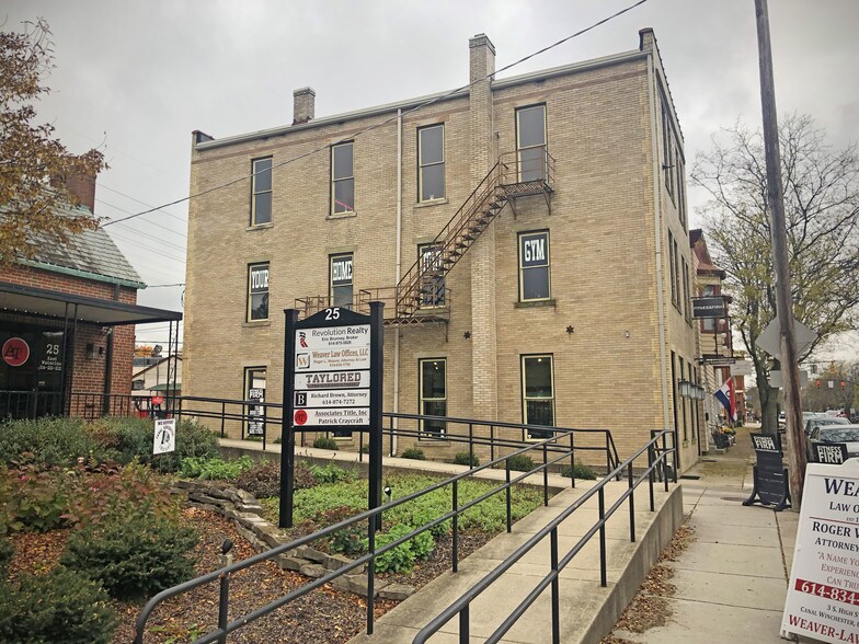 More Photos Of 19 E Waterloo St, Canal Winchester Storefront Retail Office For Lease