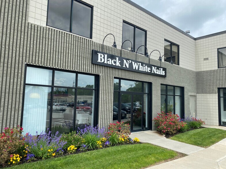 Primary Photo Of 215 W Central St, Natick Unknown For Lease