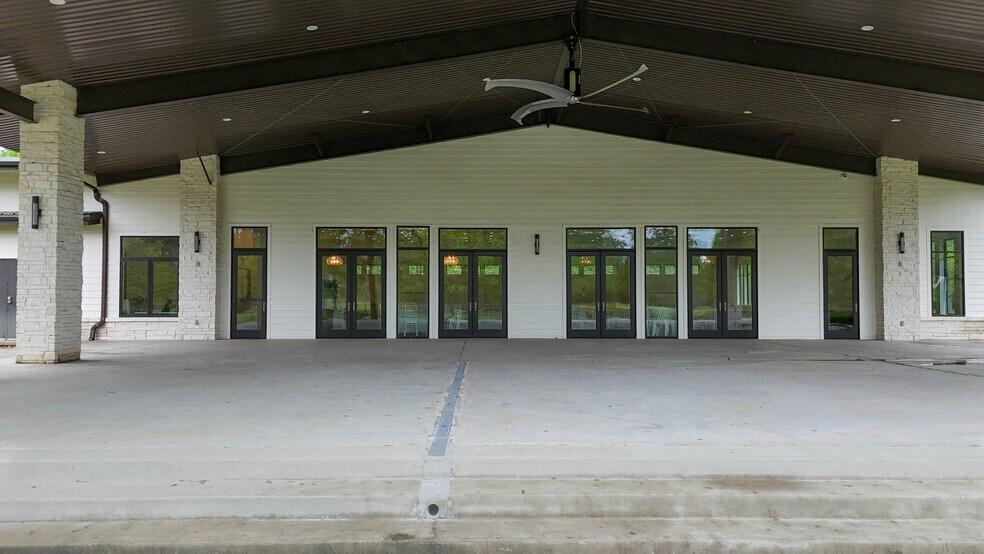 More Photos Of 25566 Bradbury Dr, Hockley Winery Vineyard For Sale