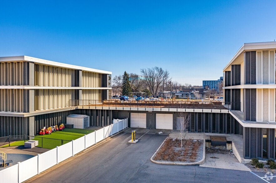 More Photos Of 4600 W 77th St, Edina Unknown For Lease