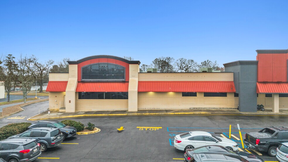 More Photos Of 201-273 W Butler Rd, Mauldin General Retail For Lease