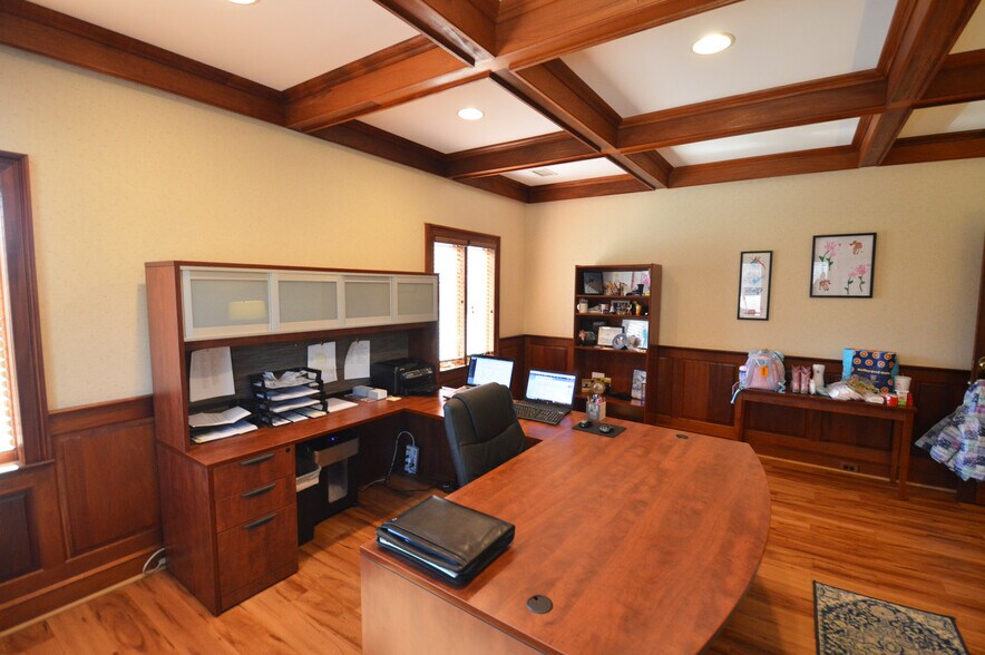 More Photos Of 4715 Bethania Station Rd, Winston-Salem Light Manufacturing For Sale