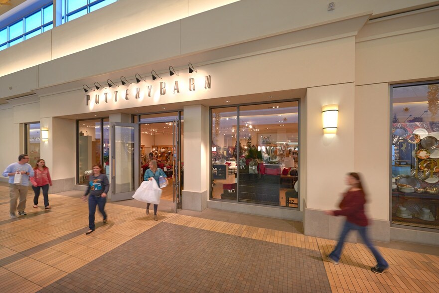 More Photos Of 6801-7135 Northlake Mall Dr, Charlotte General Retail For Lease