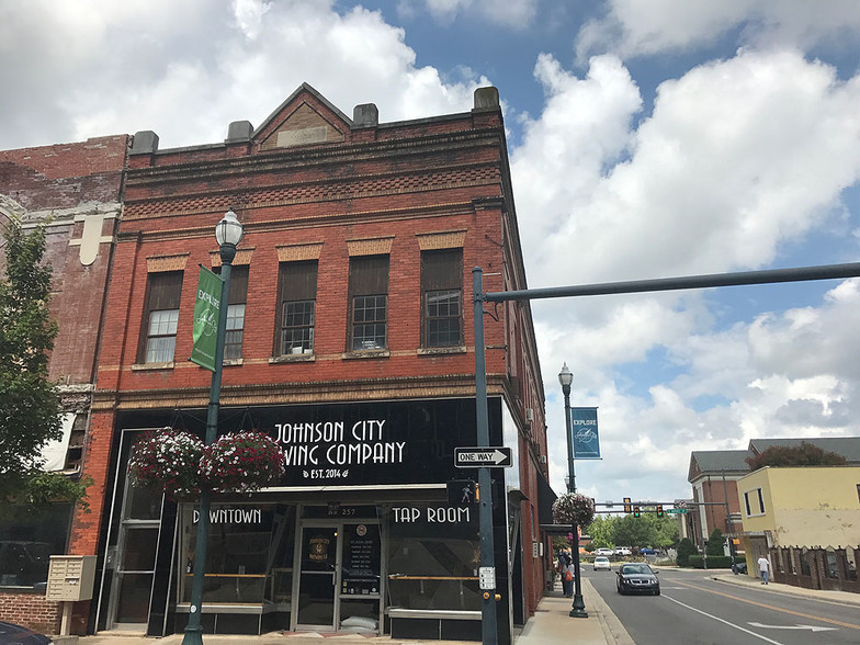 Primary Photo Of 306 S Roan St, Johnson City Storefront Retail Office For Lease