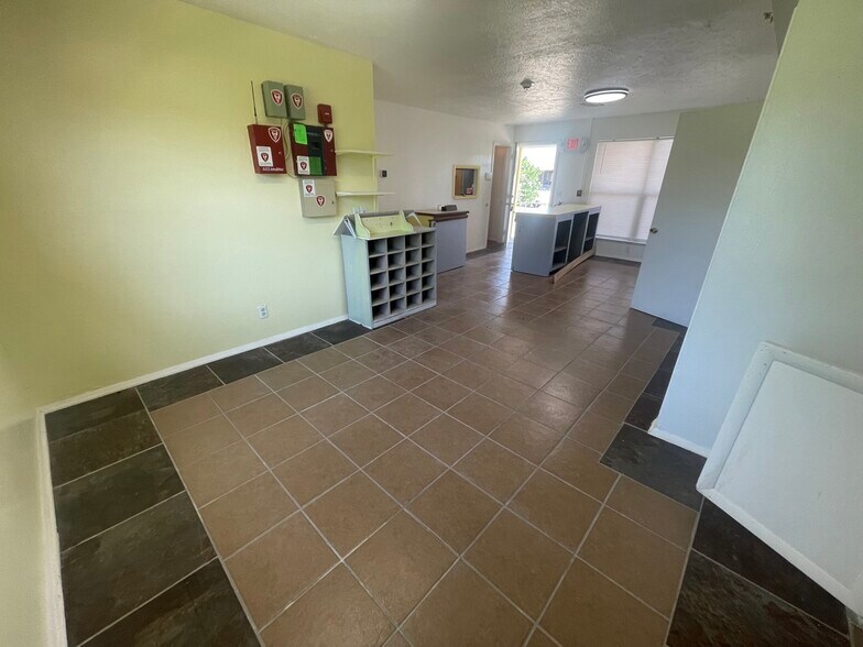 More Photos Of 617 NW 88th St, Oklahoma City Daycare Center For Lease