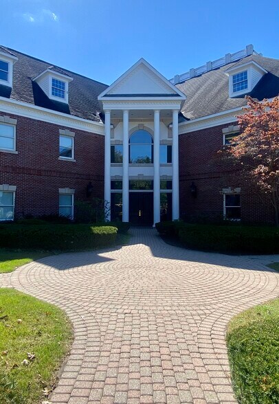 More Photos Of 26862 Woodward Ave, Royal Oak Office For Lease