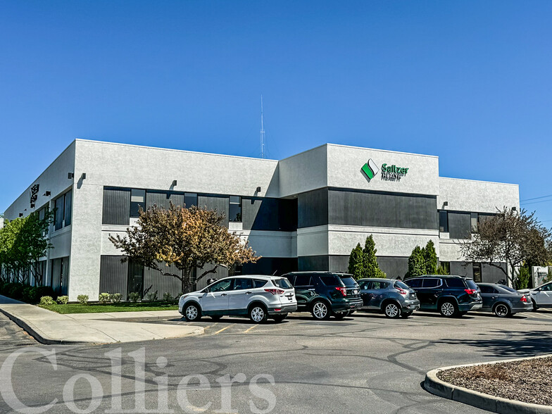 Primary Photo Of 215 E Hawaii Ave, Nampa Hospital For Lease