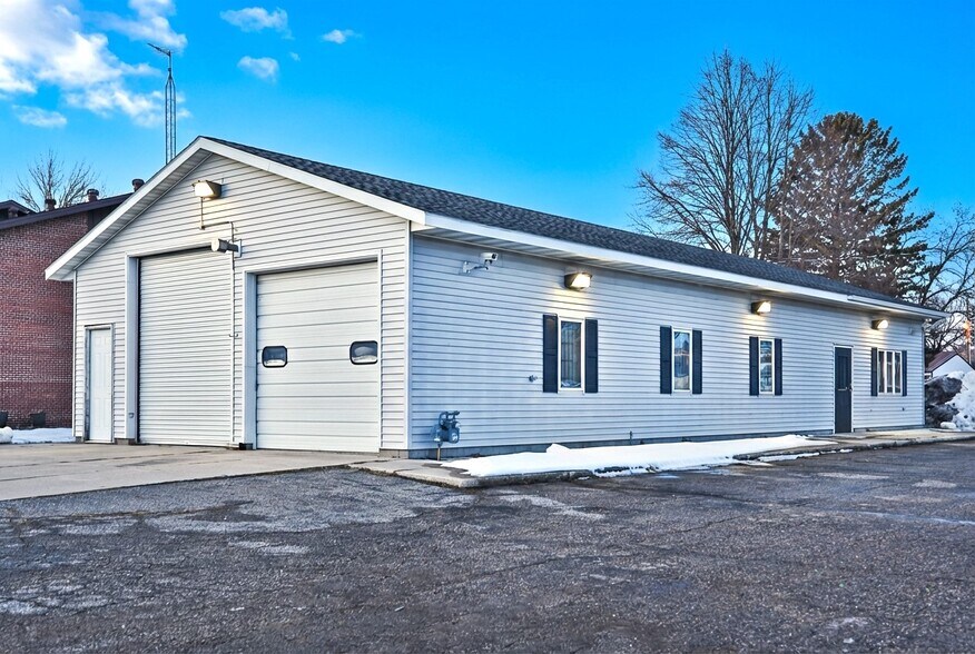 Primary Photo Of 316 S Highway Ave, Blooming Prairie Light Manufacturing For Sale