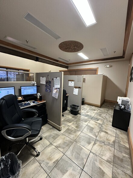 More Photos Of 4690 W Post Rd, Las Vegas Warehouse For Sale