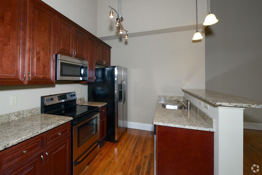 More Photos Of 12 Eagle St, Providence Apartments For Lease