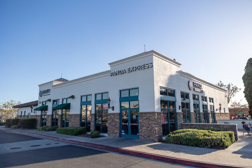 More Photos Of 1746 S Victoria Ave, Ventura Unknown For Lease