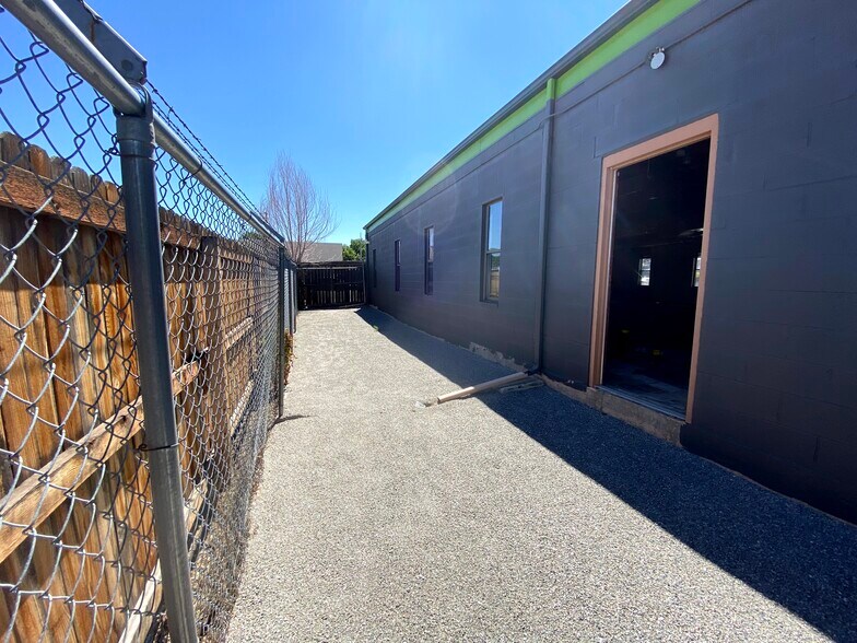 More Photos Of 3803 Niagara St, Denver Freestanding For Lease