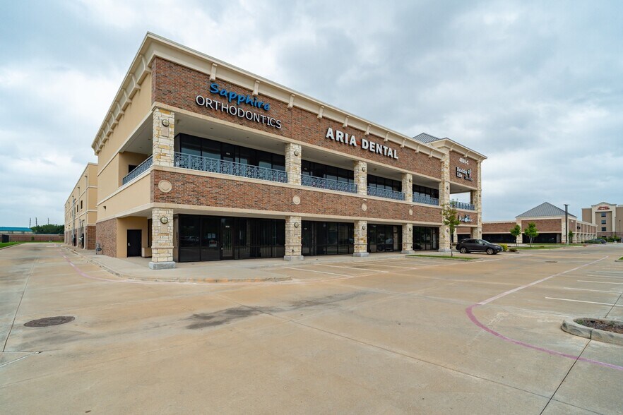 More Photos Of 4899 Highway 6, Missouri City Storefront Retail Office For Lease