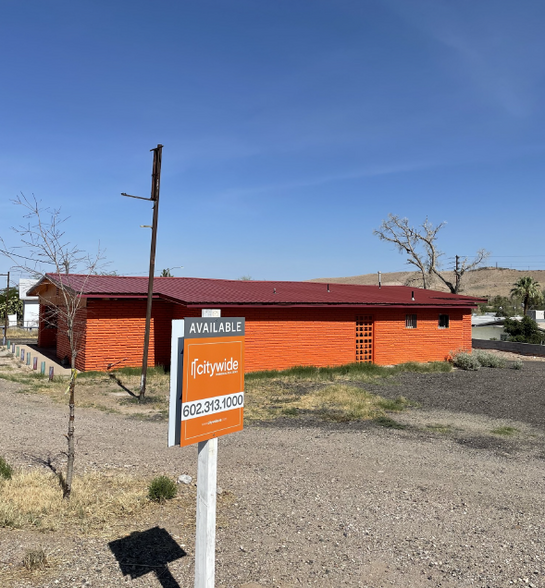 Primary Photo Of 650 W US Highway 60 Hwy, Superior Restaurant For Sale