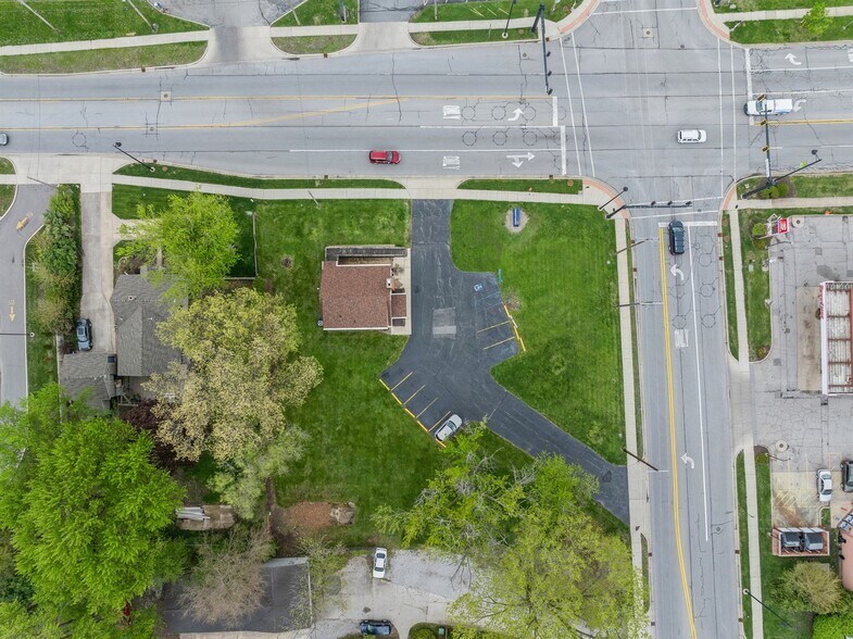 More Photos Of 6382 Central Ave, Portage Office For Sale