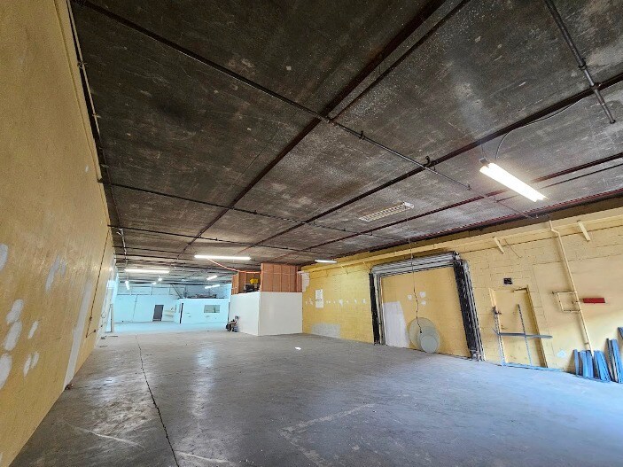 More Photos Of 590 E 16th St, Los Angeles Manufacturing For Lease
