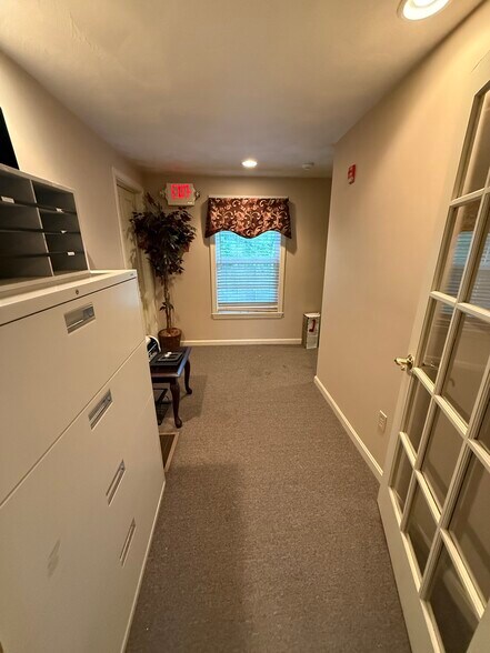 More Photos Of 980 Eddie Dowling Hwy, North Smithfield Office For Sale