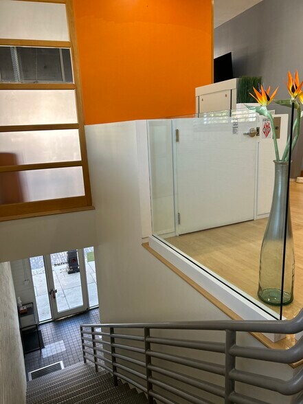 More Photos Of 1860 N Avenida Republica De Cuba, Tampa Office For Sale