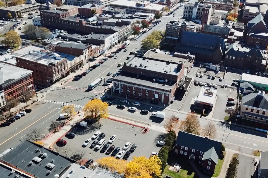 More Photos Of 423-425 Main St, Middletown Office For Sale