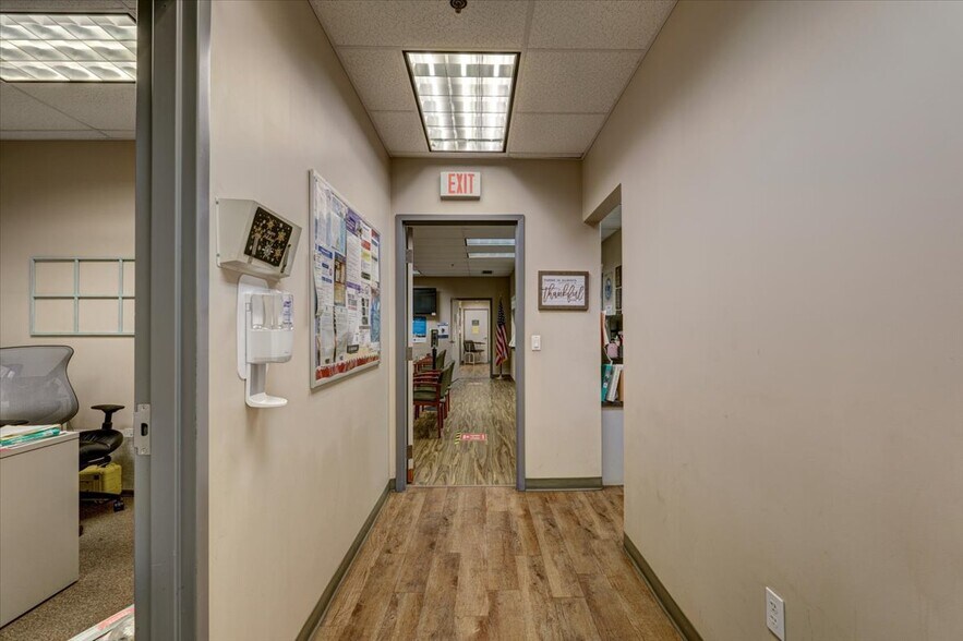 More Photos Of 2035 Mesquite Ave, Lake Havasu City Medical For Sale