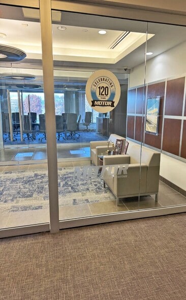 More Photos Of 1075 W Entrance Dr, Auburn Hills Office For Sale