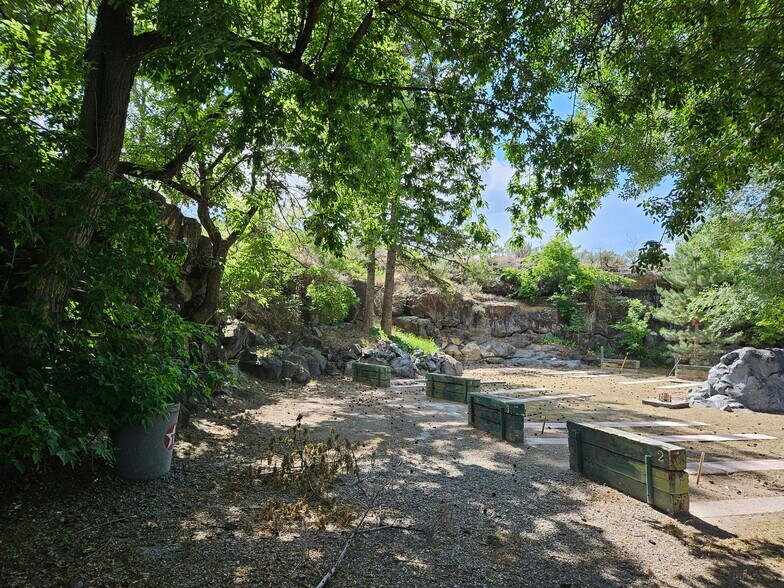 More Photos Of 4539 S 5th Ave, Pocatello General Retail For Sale