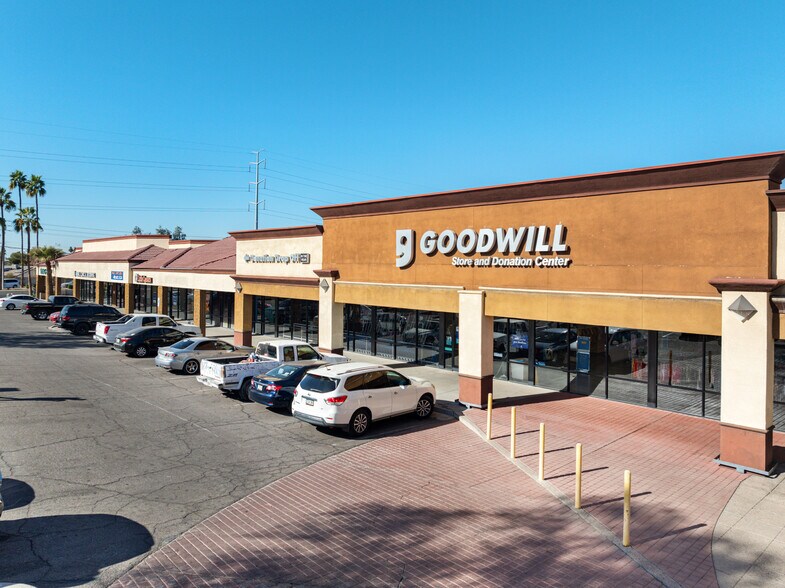 More Photos Of 2700 W Baseline Rd, Tempe Freestanding For Lease