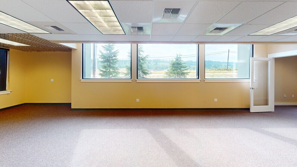 More Photos Of 370 NE Camano Dr, Camano Island Office For Lease