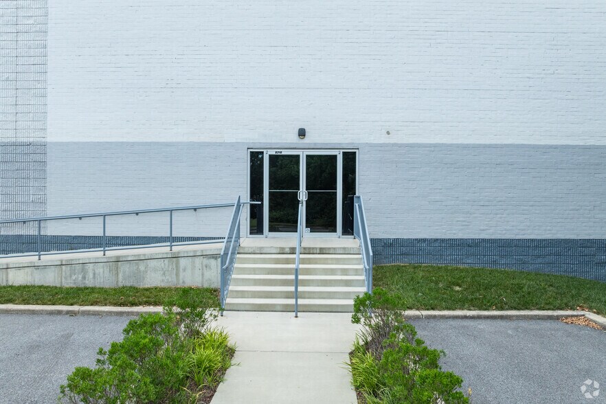 More Photos Of 8210-8214 Wellmoor Ct, Jessup Distribution For Sale