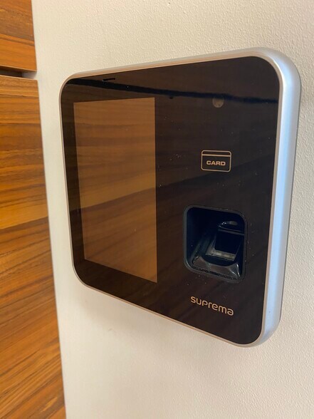 More Photos Of 1100 Old Ellis Rd, Roswell Loft Creative Space For Lease