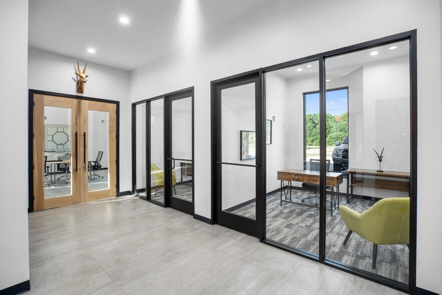 More Photos Of 2001 Tulane Dr, Lufkin Medical For Sale