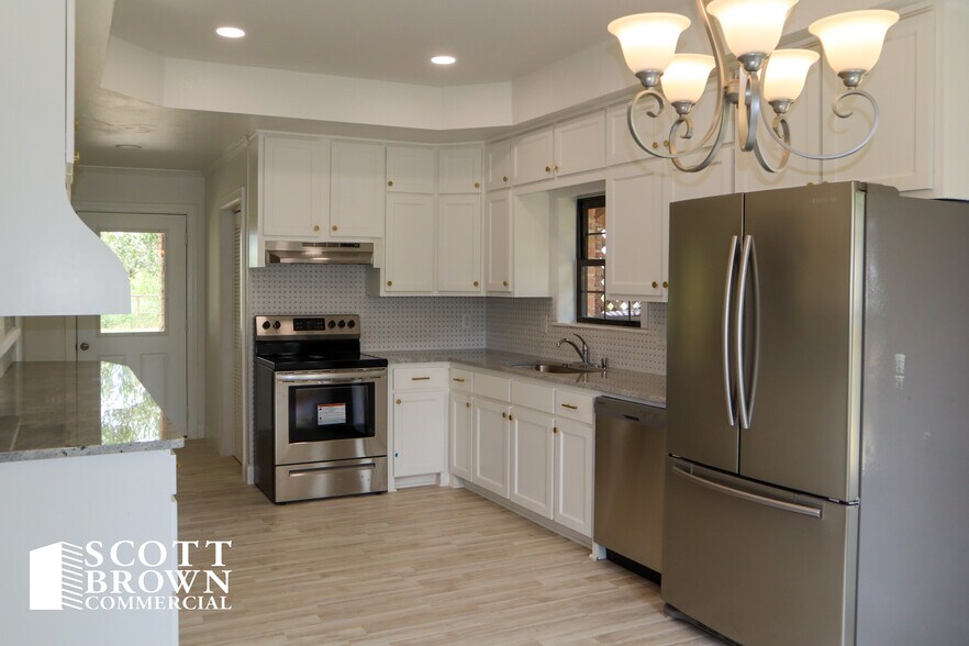 More Photos Of 10935 FM 1385, Pilot Point Unknown For Lease