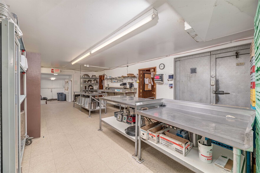 More Photos Of 7 National Park Service Rd, Layton Lodge Meeting Hall For Sale