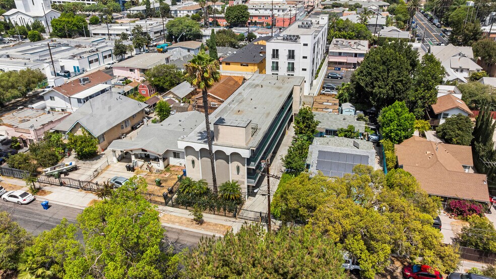 More Photos Of 5345 La Mirada Ave, Los Angeles Apartments For Sale