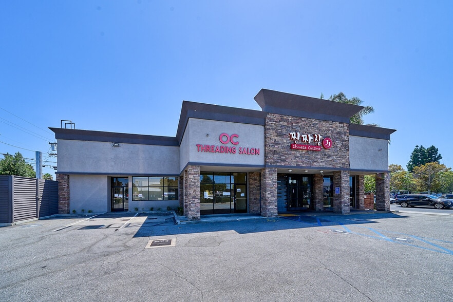 More Photos Of 6242 Beach Blvd, Buena Park Fast Food For Lease
