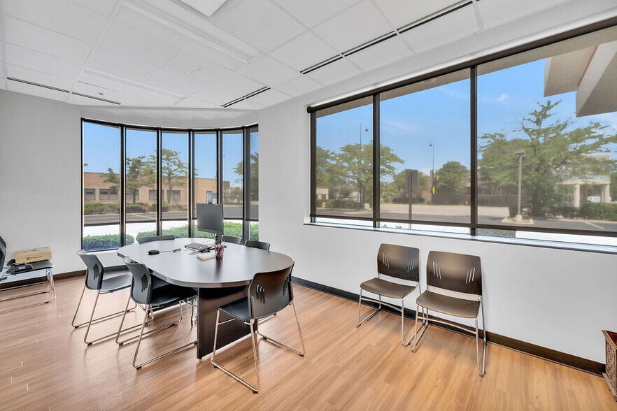 More Photos Of 9300 Waukegan Rd, Morton Grove Medical For Sale