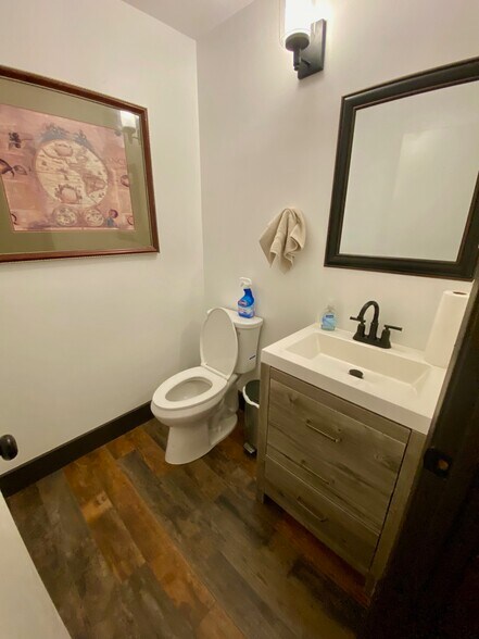 More Photos Of 2021 Art Museum Dr, Jacksonville Loft Creative Space For Sale