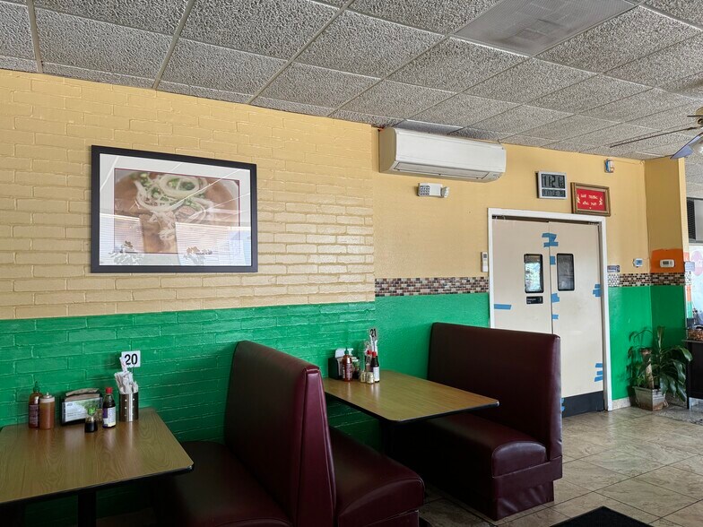 More Photos Of 315 N Bell Blvd, Cedar Park Restaurant For Lease