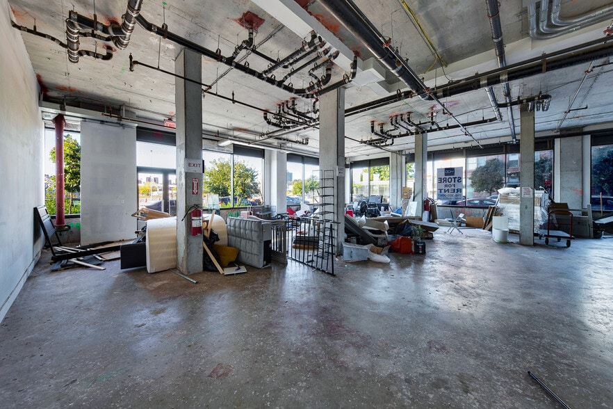 More Photos Of 40 Bruckner Blvd, Bronx Apartments For Lease