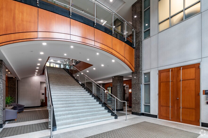 More Photos Of 1800 International Park Dr, Birmingham Office For Sale