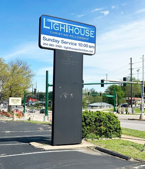 More Photos Of 9147 Watson Rd, Saint Louis Storefront Retail Office For Sale