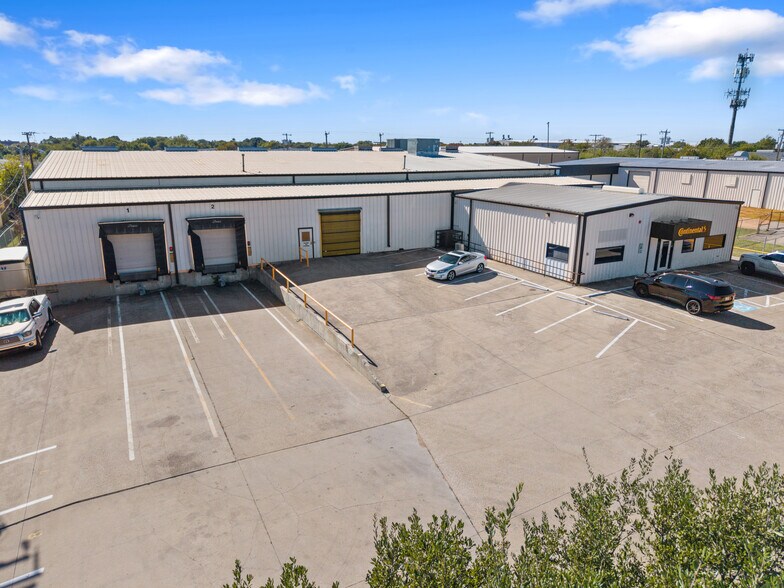 Primary Photo Of 1120 Commercial Blvd N, Arlington Warehouse For Sale