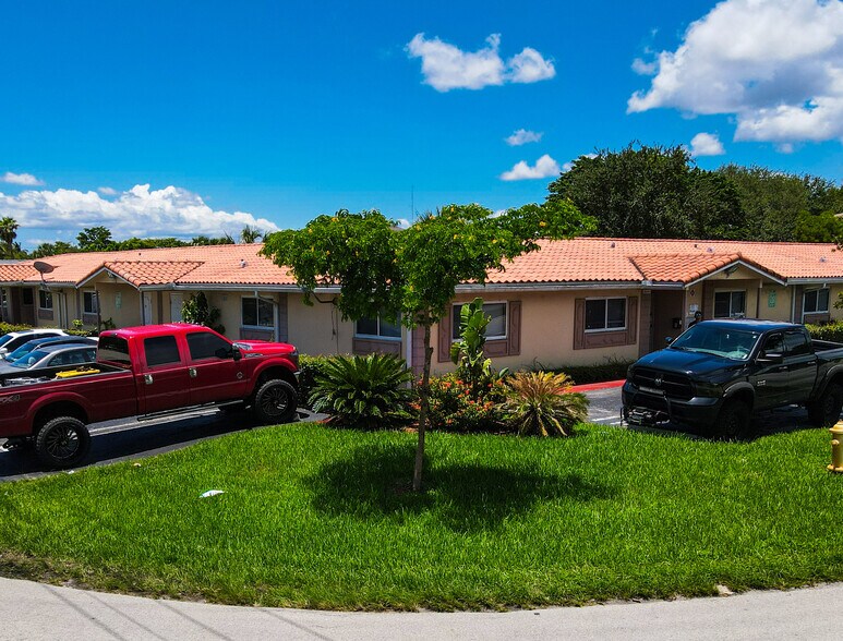 More Photos Of 8430 NW 40th St, Coral Springs Apartments For Sale