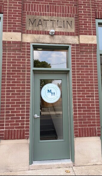 More Photos Of 105 Parsons Ave, Columbus Storefront Retail Office For Lease